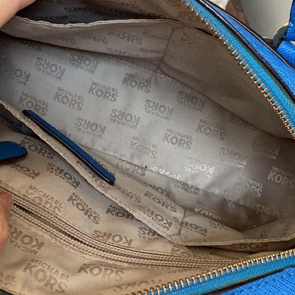 Michael Kors Large Saffino Bag - Picture 13 of 16